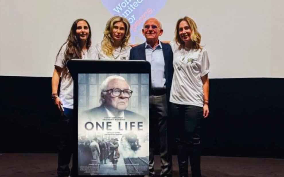 Réunir, Unir, Rassembler Mais avant tout AIDER. Nous avons relevé le pari d’organiser une projection privée du film « Une Vie » et de remplir cette magnifique salle du Majestic Passy Cinéma.